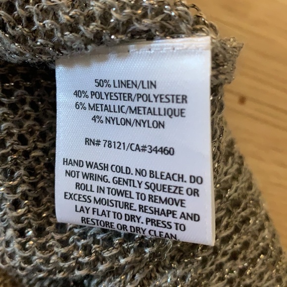 Eileen Fisher tunic with metallic thread - Picture 5 of 5